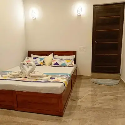 Paradise Single Room