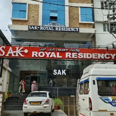 SAK Royal Residency 1 km from Railway Station
