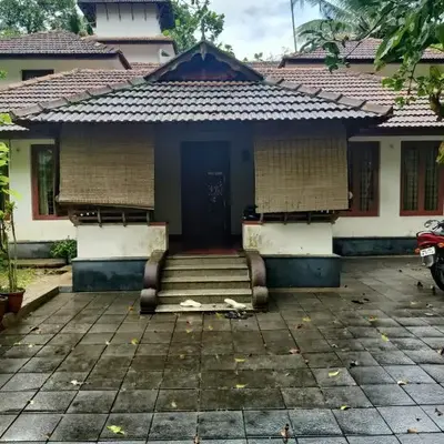 Utthara Tharavadu