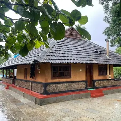 Aravanazhi tharavadu