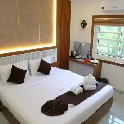 Cloud9 Airport Hotel