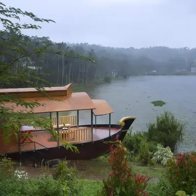 Karlad Lake Resort
