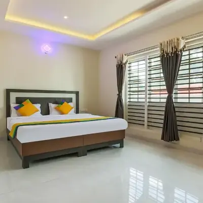 Itsy Hotels Kottaram Residency