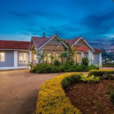 StayVista at The Alcove with Breakfast & BBQ Grill