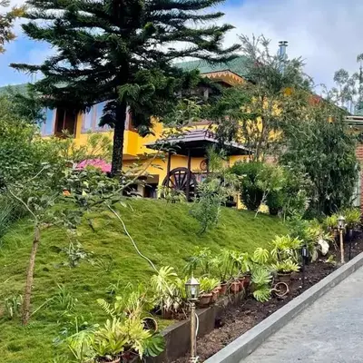 Habba Kadal Kashmiri Heritage Hotel & Hub